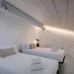 Flateli Barca 11 Girona