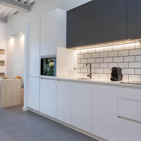Flateli Barca 11 Girona