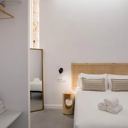Flateli Barca 11 * Girona